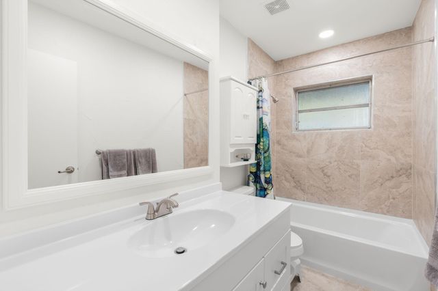 3000 Riverside Dr 302-1, Coral Springs, FL 33065