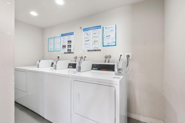 3000 Riverside Dr 302-1, Coral Springs, FL 33065