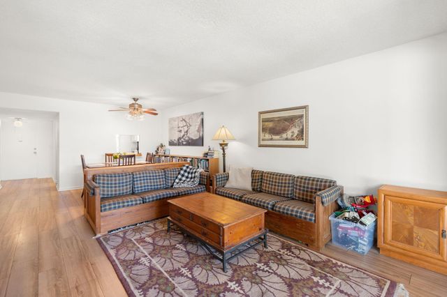 3000 Riverside Dr 302-1, Coral Springs, FL 33065