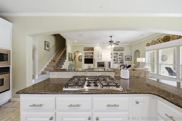 8806 E 110th Place, Tulsa, OK 74133