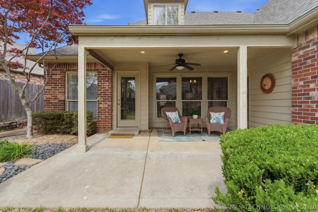 8806 E 110th Place, Tulsa, OK 74133