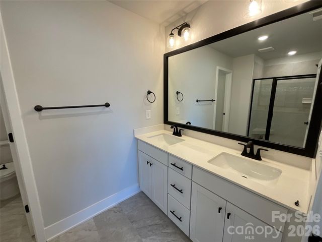 711 Pinecone Drive 26, Gastonia, NC 28056
