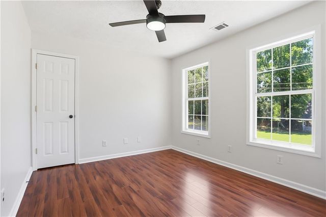 7318 Coral Lake Drive, Flowery Branch, GA 30542