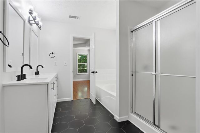 7318 Coral Lake Drive, Flowery Branch, GA 30542