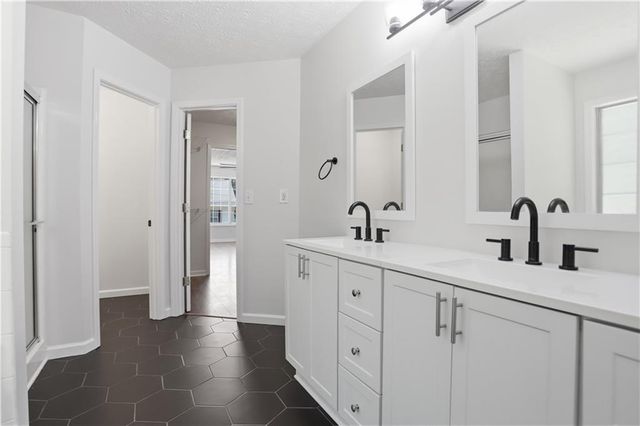 7318 Coral Lake Drive, Flowery Branch, GA 30542