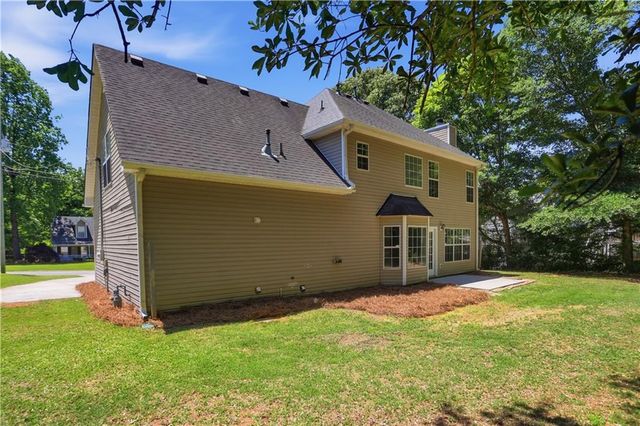 7318 Coral Lake Drive, Flowery Branch, GA 30542