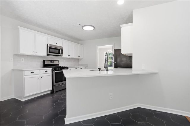 7318 Coral Lake Drive, Flowery Branch, GA 30542