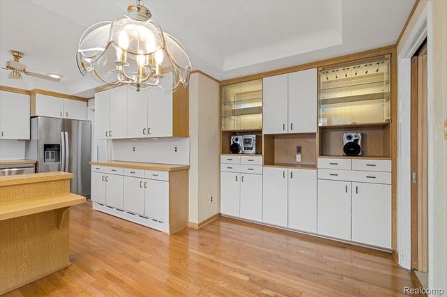 31069 Munger Drive, Livonia, MI 48154