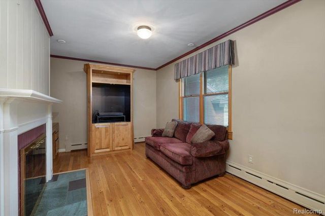 31069 Munger Drive, Livonia, MI 48154