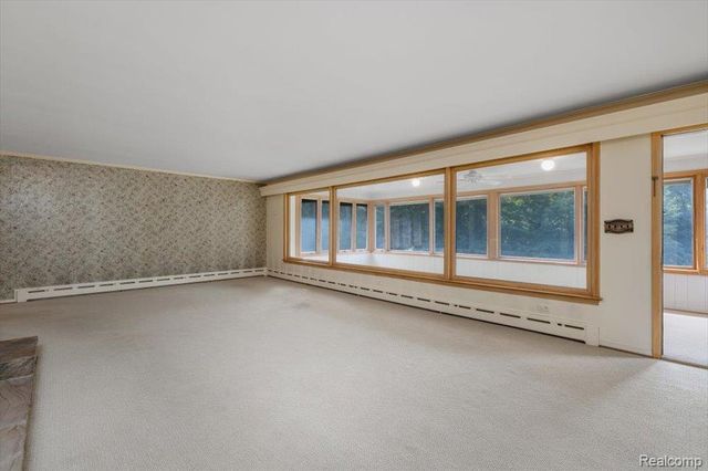 31069 Munger Drive, Livonia, MI 48154