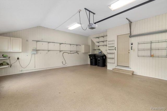 31069 Munger Drive, Livonia, MI 48154