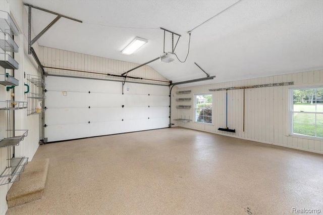 31069 Munger Drive, Livonia, MI 48154