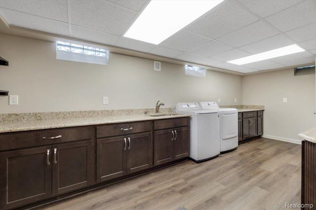 31069 Munger Drive, Livonia, MI 48154