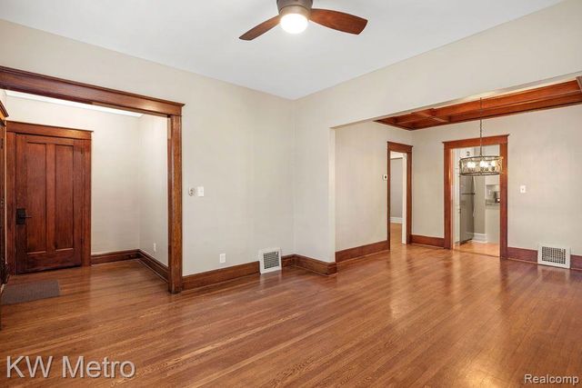 434 N Center Street, Royal Oak, MI 48067