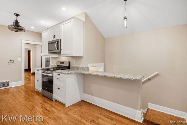 434 N Center Street, Royal Oak, MI 48067