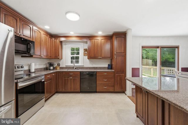 6979 GREAT OAK WAY, Warrenton, VA 20187