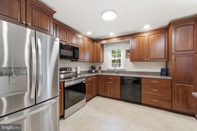 6979 GREAT OAK WAY, Warrenton, VA 20187