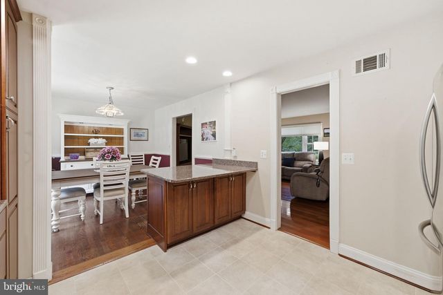 6979 GREAT OAK WAY, Warrenton, VA 20187