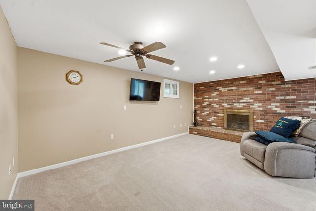 6979 GREAT OAK WAY, Warrenton, VA 20187