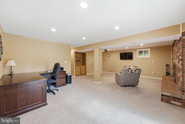 6979 GREAT OAK WAY, Warrenton, VA 20187
