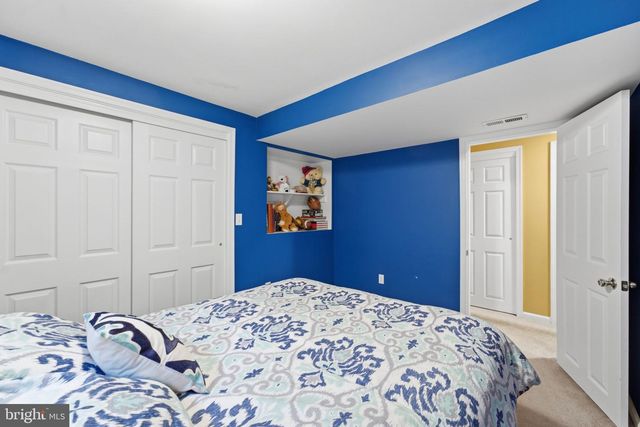 6979 GREAT OAK WAY, Warrenton, VA 20187