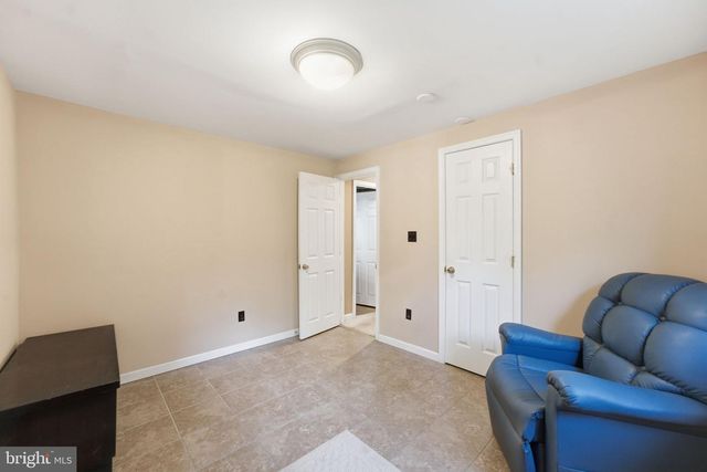 6979 GREAT OAK WAY, Warrenton, VA 20187
