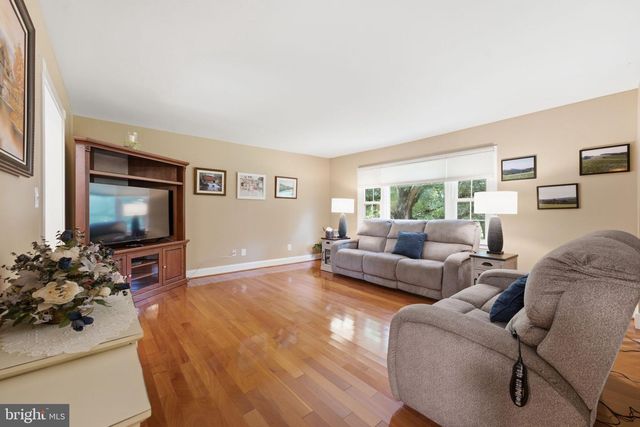 6979 GREAT OAK WAY, Warrenton, VA 20187