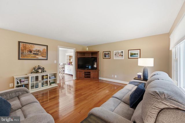 6979 GREAT OAK WAY, Warrenton, VA 20187