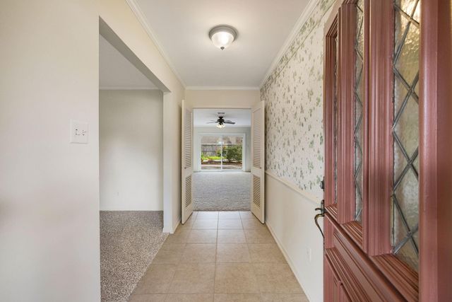 9646 Fairdale Lane, Houston, TX 77063