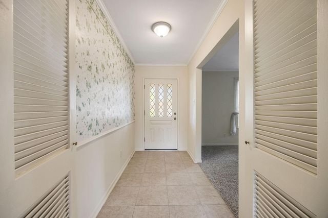 9646 Fairdale Lane, Houston, TX 77063