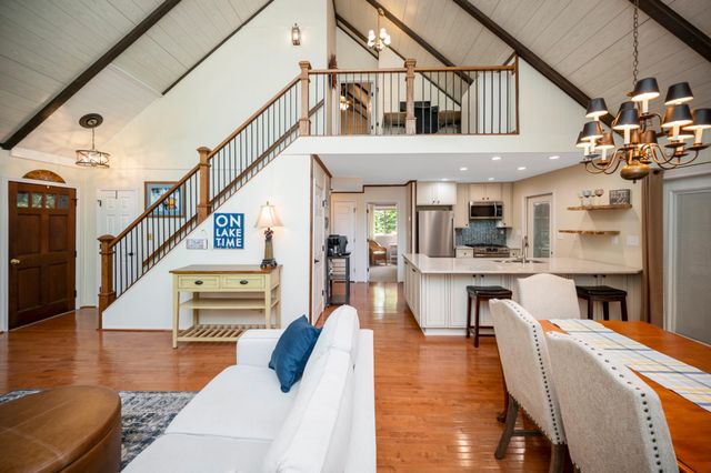 102 PLEASANT GROVE RD, Locust Grove, VA 22508
