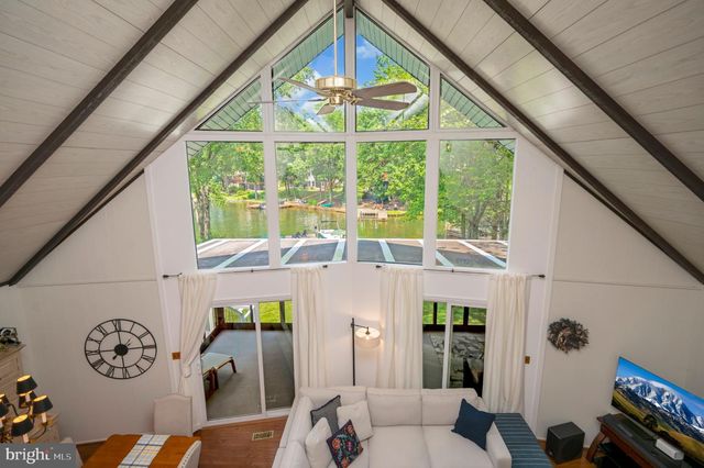 102 PLEASANT GROVE RD, Locust Grove, VA 22508
