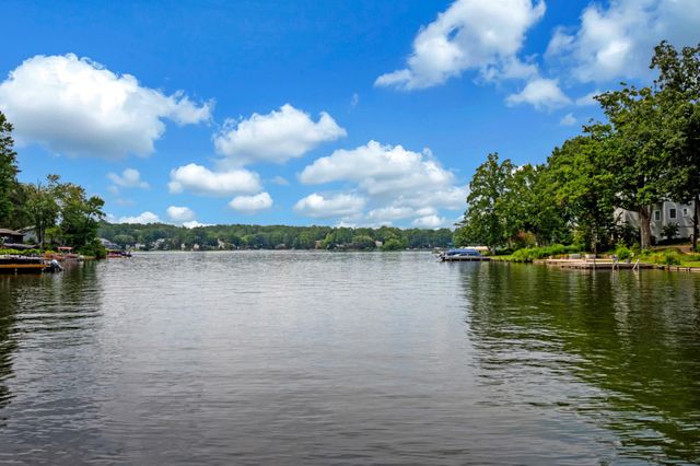 102 PLEASANT GROVE RD, Locust Grove, VA 22508