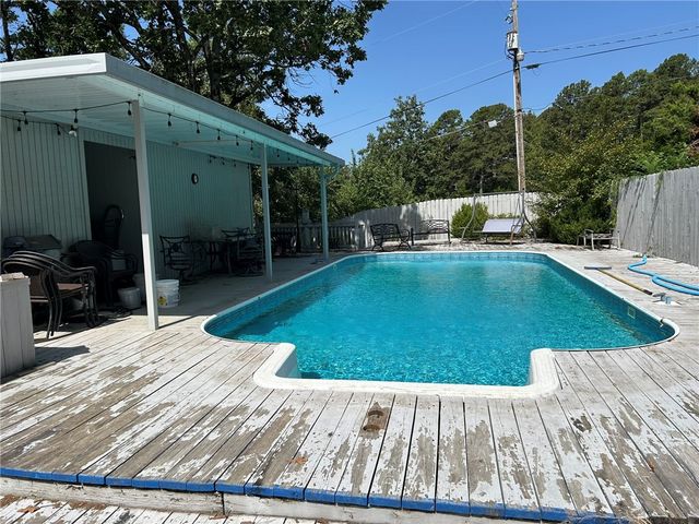 61 Abbey Road, Russellville, AR 72802