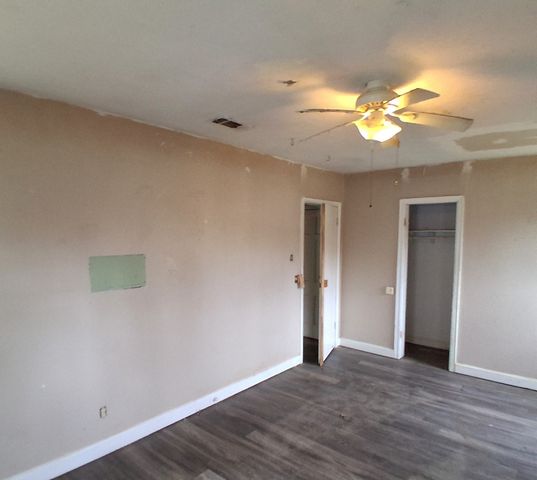 43 W Parnell Street, Denison, TX 75020