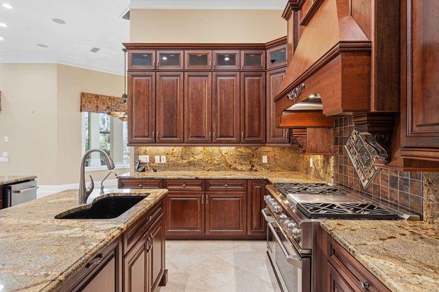 301 Sweet Water Cove, Destin, FL 32541
