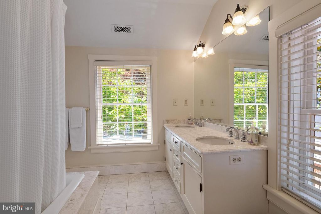 Image 58 of property listing at 16 MARYLAND AVE, Annapolis, MD 21401