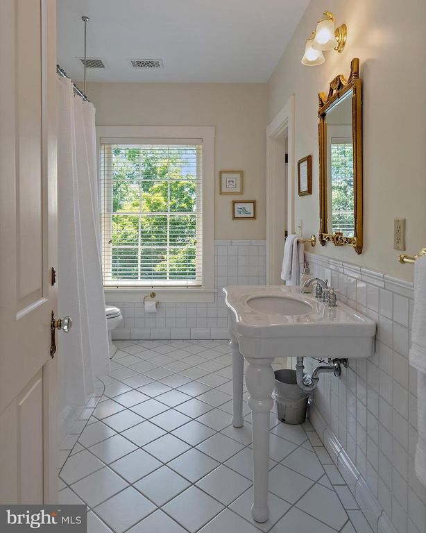 Image 72 of property listing at 16 MARYLAND AVE, Annapolis, MD 21401