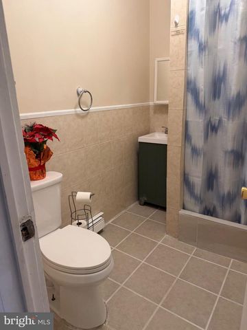 224 HAMILTON AVE, Trenton, NJ 08609