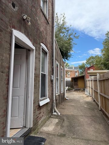 224 HAMILTON AVE, Trenton, NJ 08609