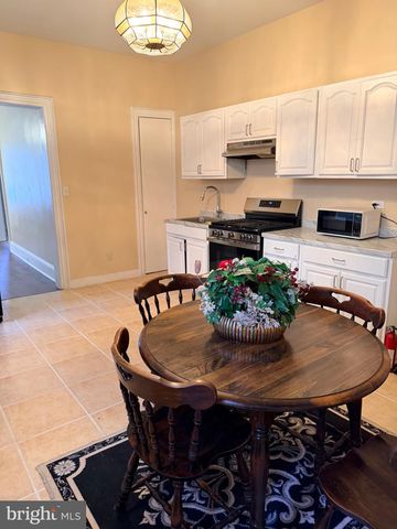 224 HAMILTON AVE, Trenton, NJ 08609