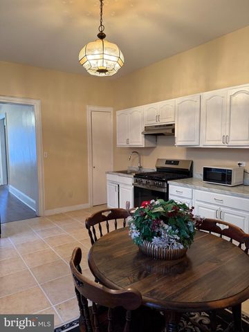 224 HAMILTON AVE, Trenton, NJ 08609