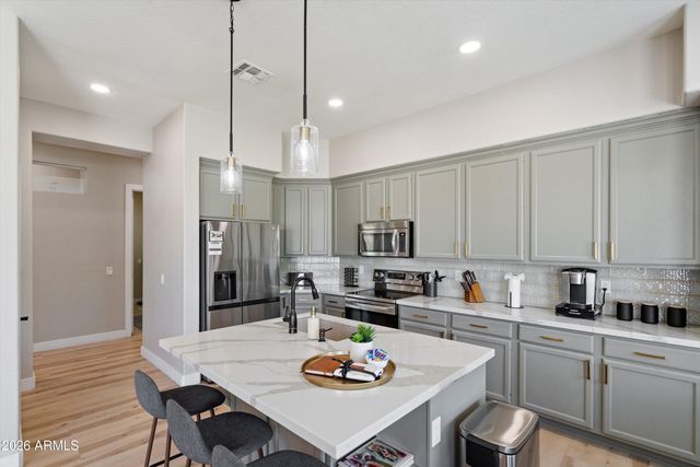 13590 W EDGEMONT Avenue, Goodyear, AZ 85395
