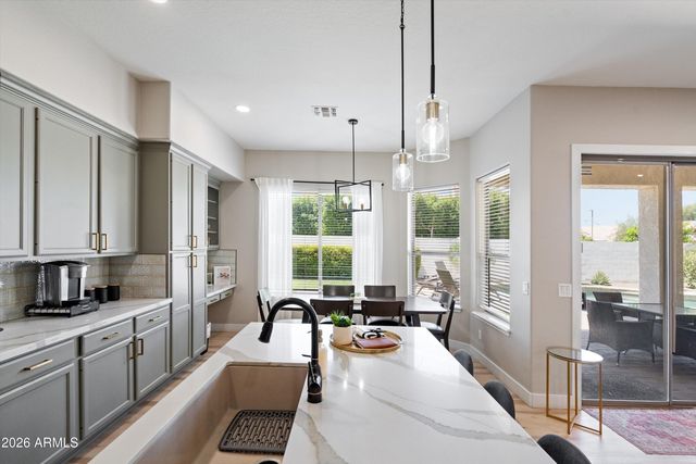 13590 W EDGEMONT Avenue, Goodyear, AZ 85395