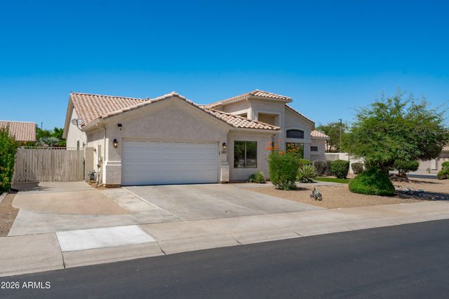 13590 W EDGEMONT Avenue, Goodyear, AZ 85395