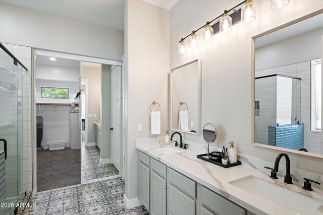 13590 W EDGEMONT Avenue, Goodyear, AZ 85395