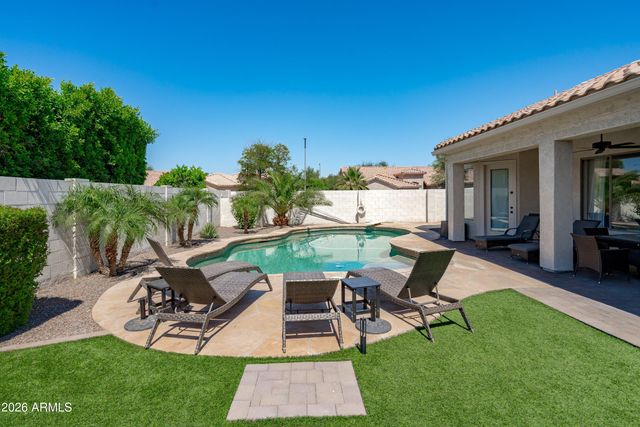13590 W EDGEMONT Avenue, Goodyear, AZ 85395