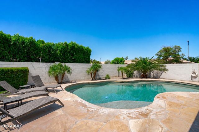 13590 W EDGEMONT Avenue, Goodyear, AZ 85395