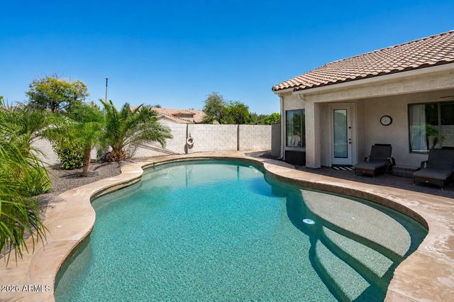 13590 W EDGEMONT Avenue, Goodyear, AZ 85395