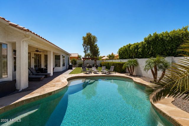 13590 W EDGEMONT Avenue, Goodyear, AZ 85395
